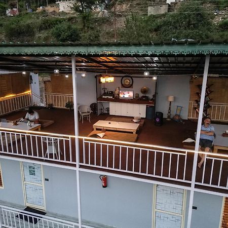 The Rare One'S Mukteshwar - Resort & Cafe Exterior foto