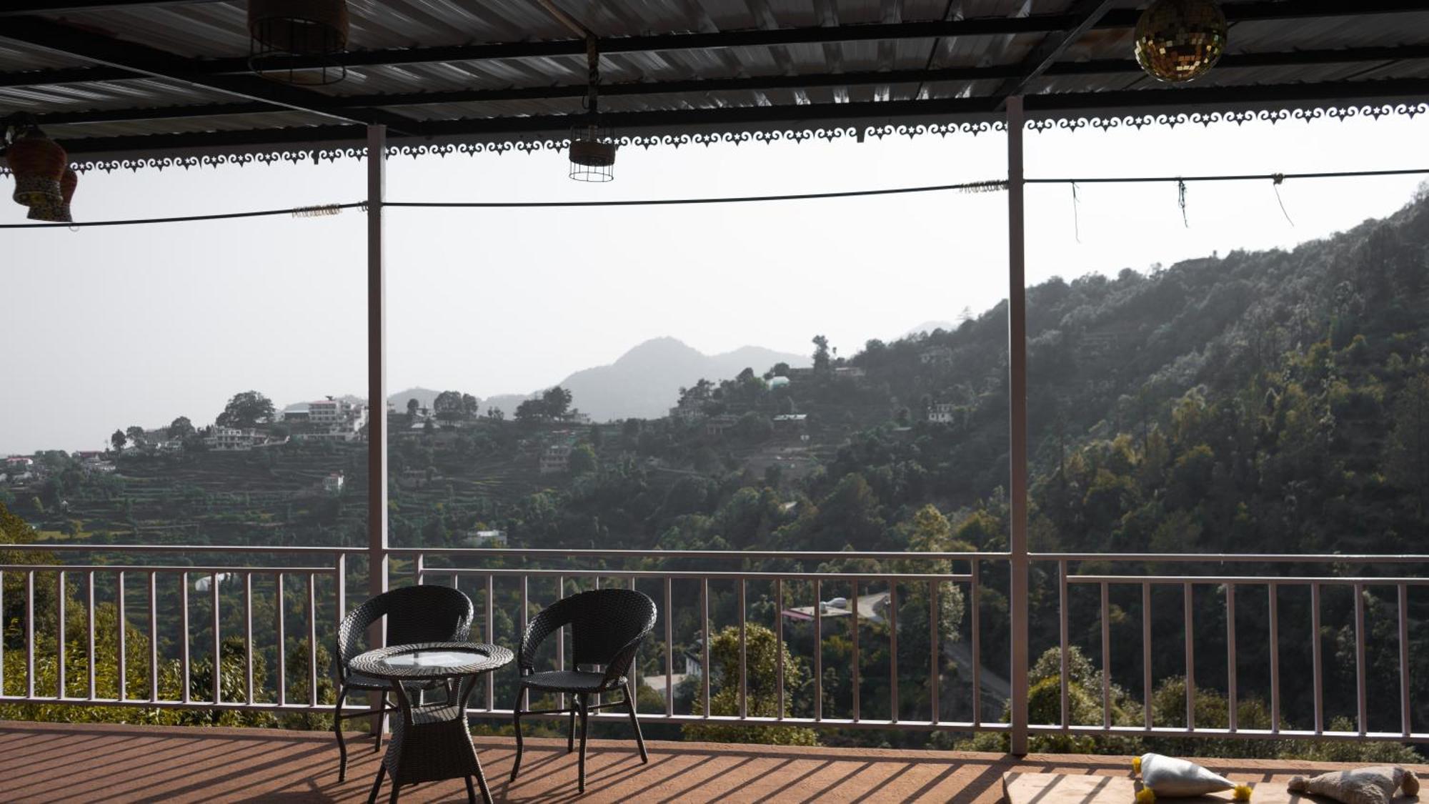 The Rare One'S Mukteshwar - Resort & Cafe Exterior foto