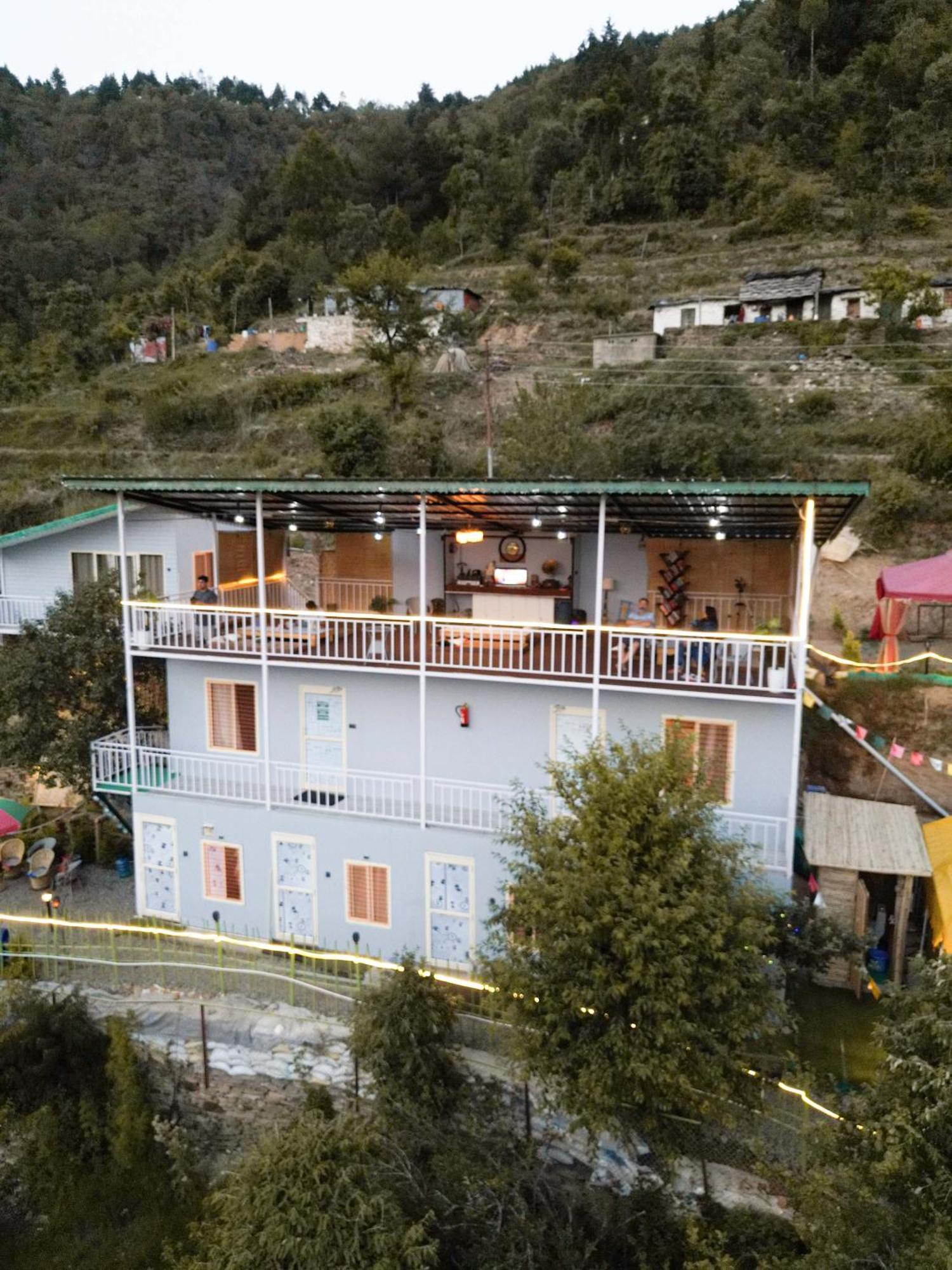 The Rare One'S Mukteshwar - Resort & Cafe Exterior foto