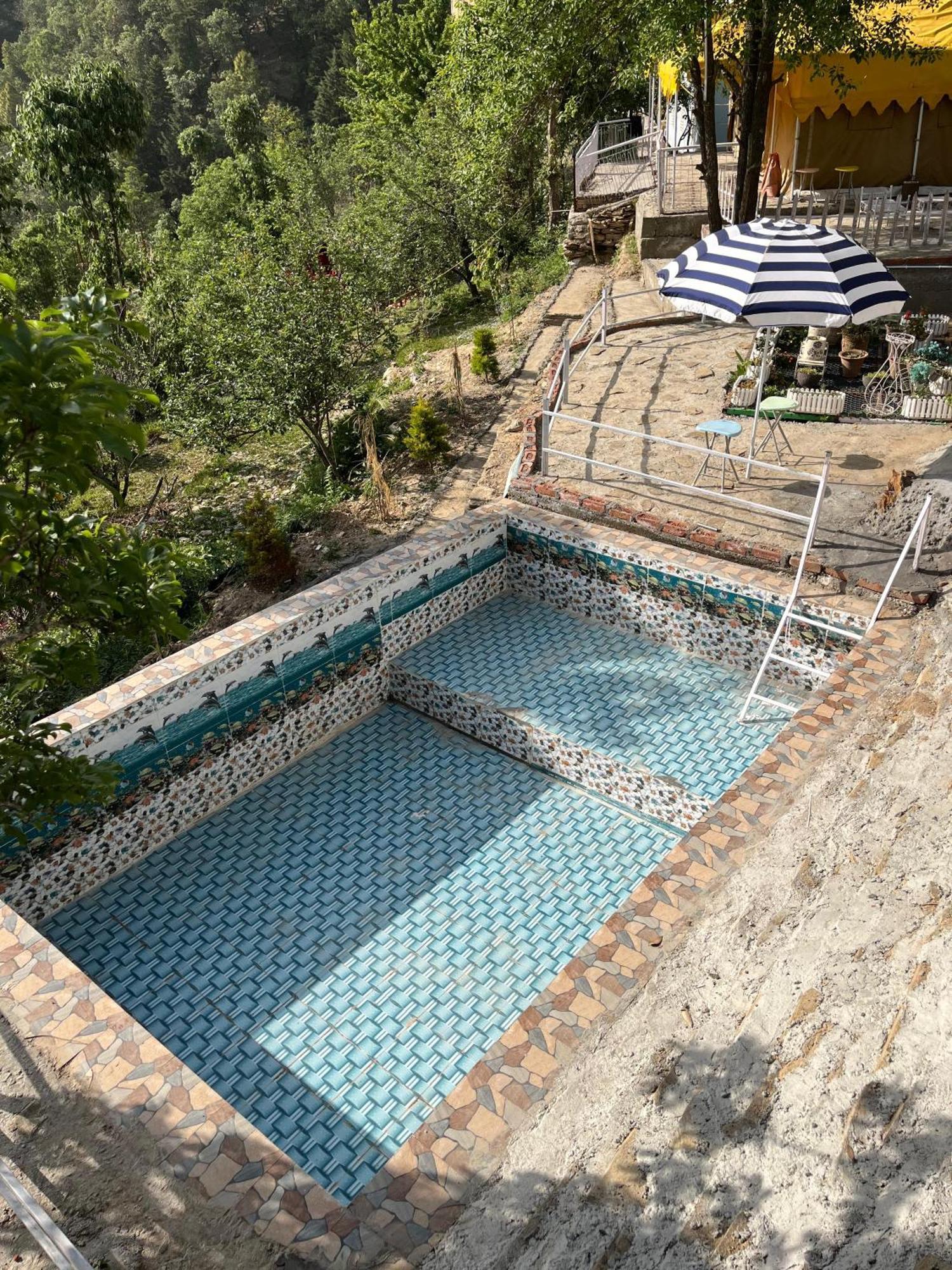 The Rare One'S Mukteshwar - Resort & Cafe Exterior foto